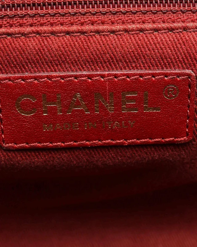 Chanel Stitching Denim CC Tote Bag in Denim from A Retro Tale, photo 7 of 11