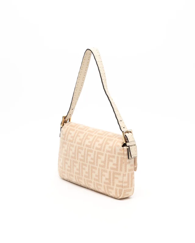 Fendi Zucca Baguette Bag in Wool from A Retro Tale, photo 3 of 8