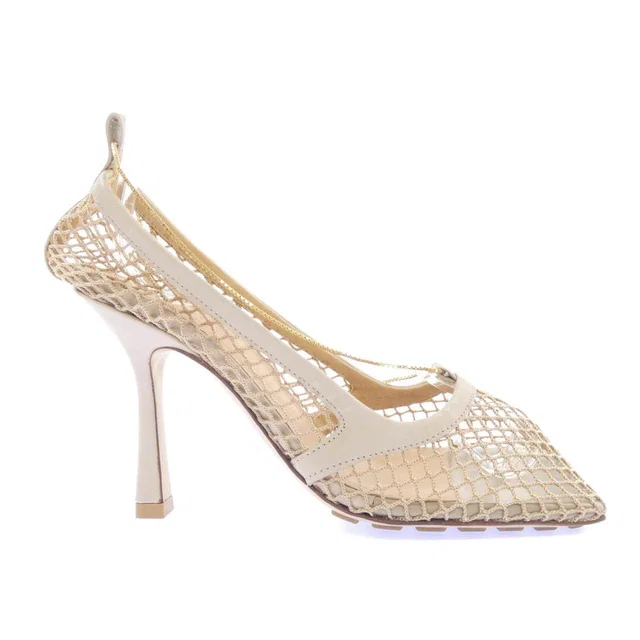 Bottega Veneta Leather Pumps in Leather from LuxUness