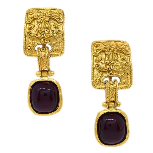 Chanel Filigree Gripoix Dangle Earrings Clip-On Gold 94A in Gold from AMORE Vintage Tokyo