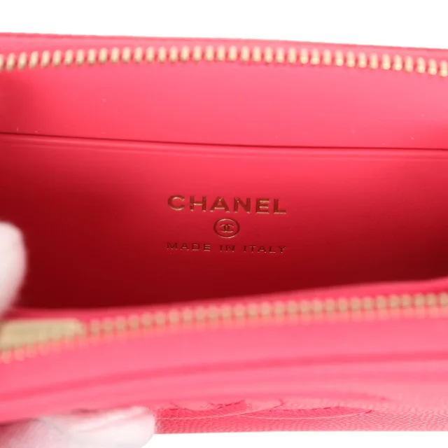 Chanel CC Zipped Wallet Fuchsia Shiny Caviar Light Gold Hardware in Pink Caviar leather from Madison Avenue Couture, photo 9 of 9