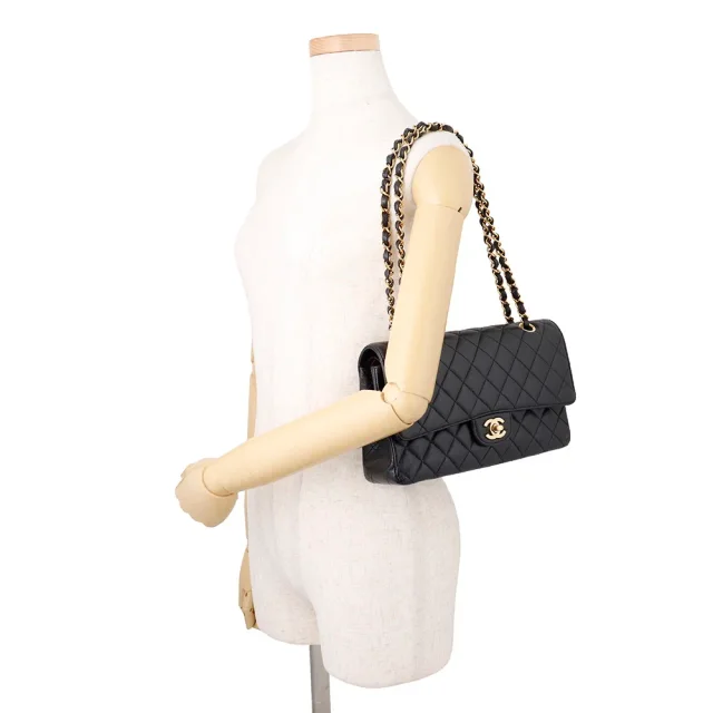 Chanel Matelasse W Flap ChainShoulder Bag BlackA01112 Caviar Leather Size 25 in Caviar leather from GALLERY RARE, photo 4 of 16