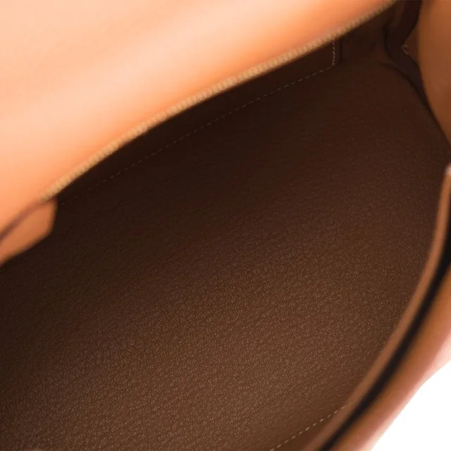 Hermès Kelly Retourne 25 Gold Togo Gold Hardware in Gold Togo leather from Madison Avenue Couture, photo 8 of 9