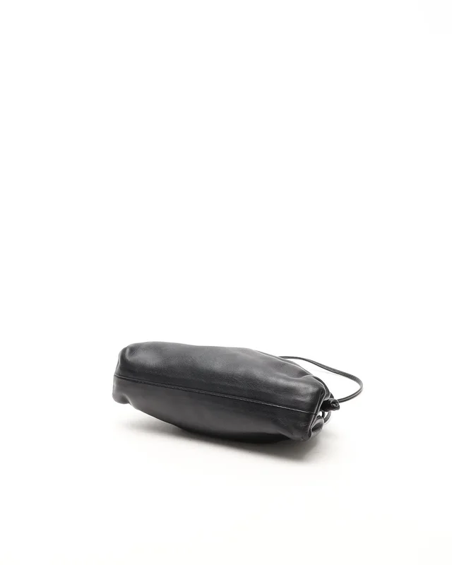 Bottega Veneta Mini The Pouch Bag in Leather from A Retro Tale, photo 4 of 8