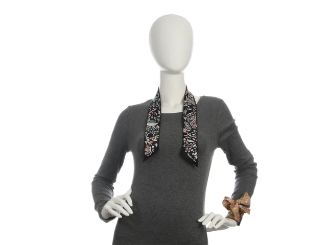 Hermès Isola di Primavera Silk Twilly Pair in Silk from Ann's Fabulous Finds, photo 4 of 4