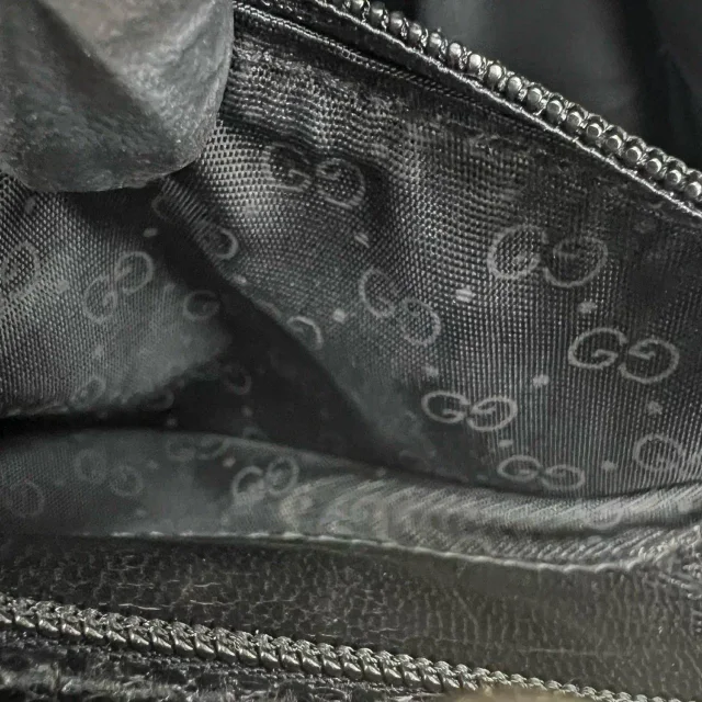 Gucci Lizard Shoulder Bag in Black Lizardskin from LuxUness, photo 10 of 10