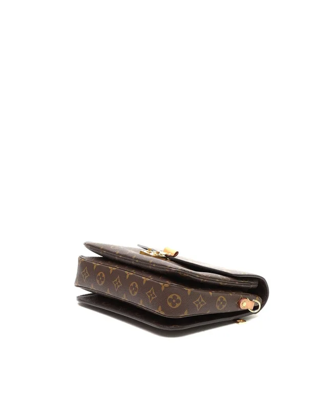Louis Vuitton Monogram Pochette Métis Bag in Coated canvas from A Retro Tale, photo 4 of 11