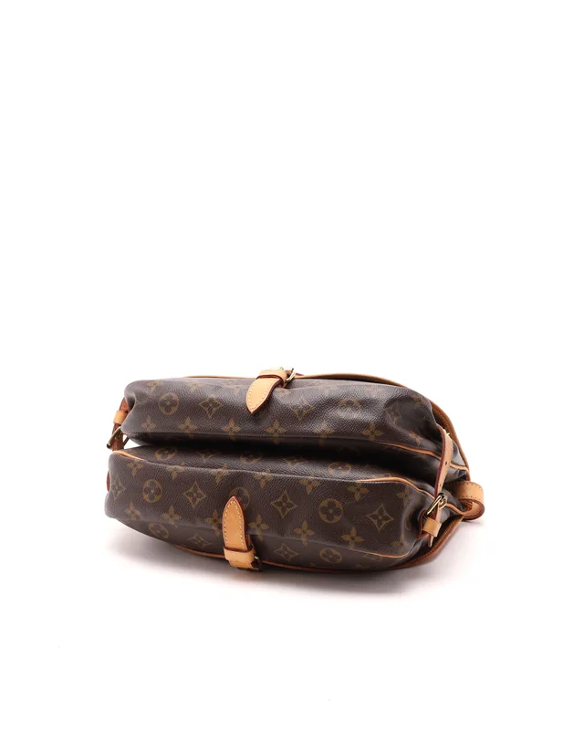 Louis Vuitton Monogram Saumur 30 Bag in Coated canvas from A Retro Tale, photo 4 of 8