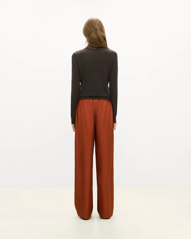 Theory Flowy Pant in Mod Silk Twill, photo 3 of 4 from Theory