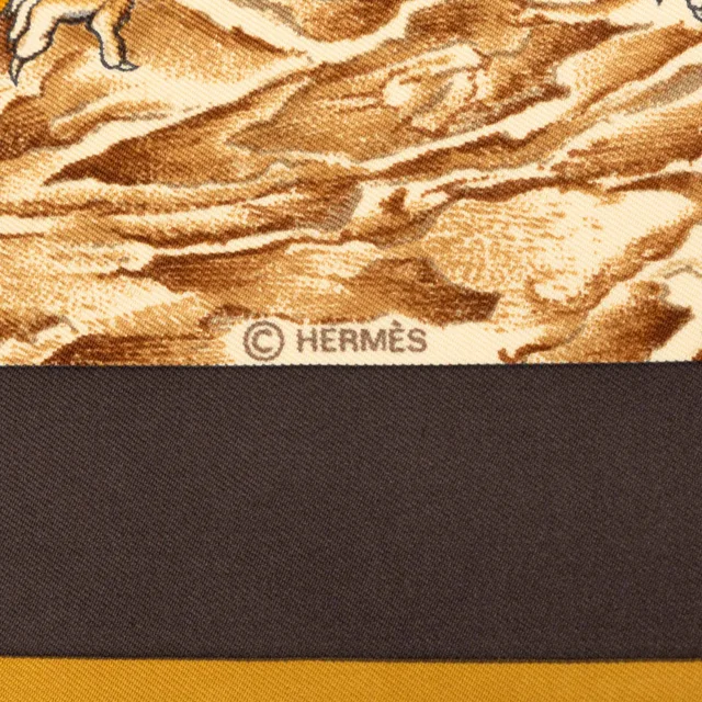 Black Hermès Casse Noisette Silk Scarf 90 Scarves in Black Silk from Designer Revival, photo 2 of 2