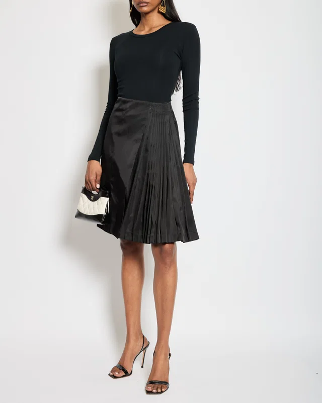 Prada Black Nylon Pleated Knee Length Wrap Skirt Size IT 38 (UK 6) in Black Nylon from Sellier