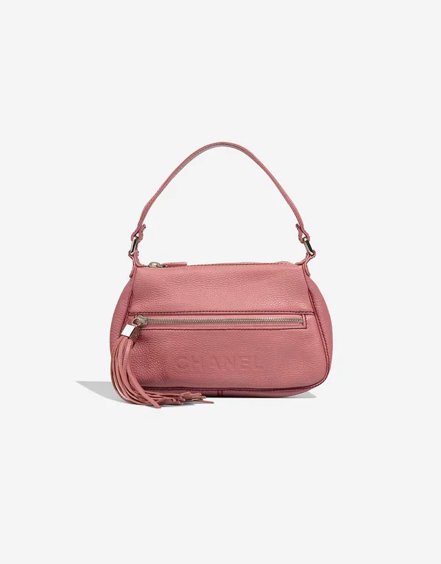 Chanel Shoulder Bag Calf Pink in Pink Calfskin from SACLÀB