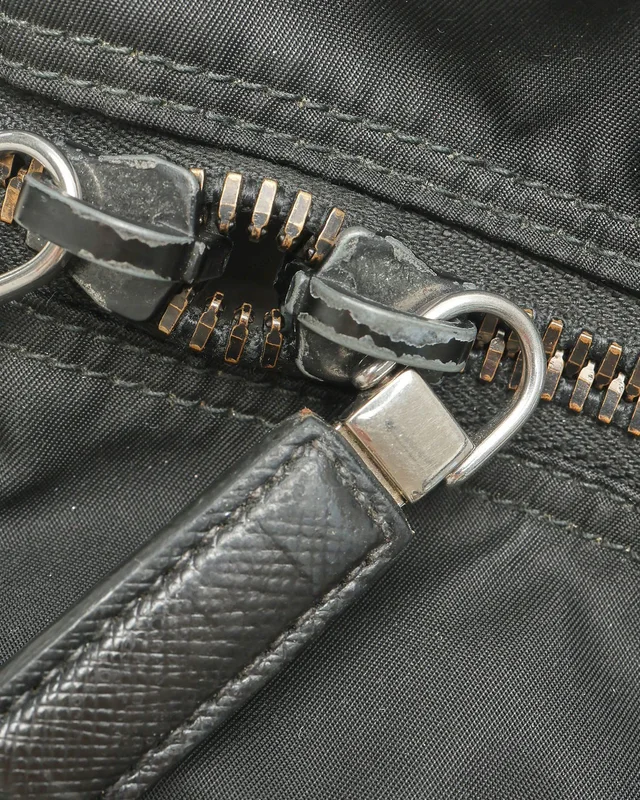 Prada Tessuto Business Bag in Nylon from A Retro Tale, photo 6 of 8