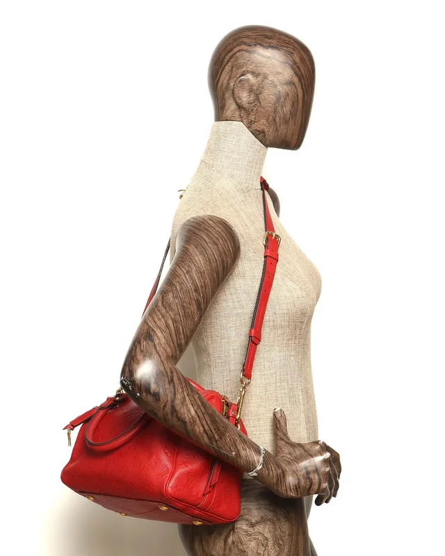 Louis Vuitton Monogram Empreinte Speedy Bandoulière 25 Bag in Leather from A Retro Tale, photo 8 of 8