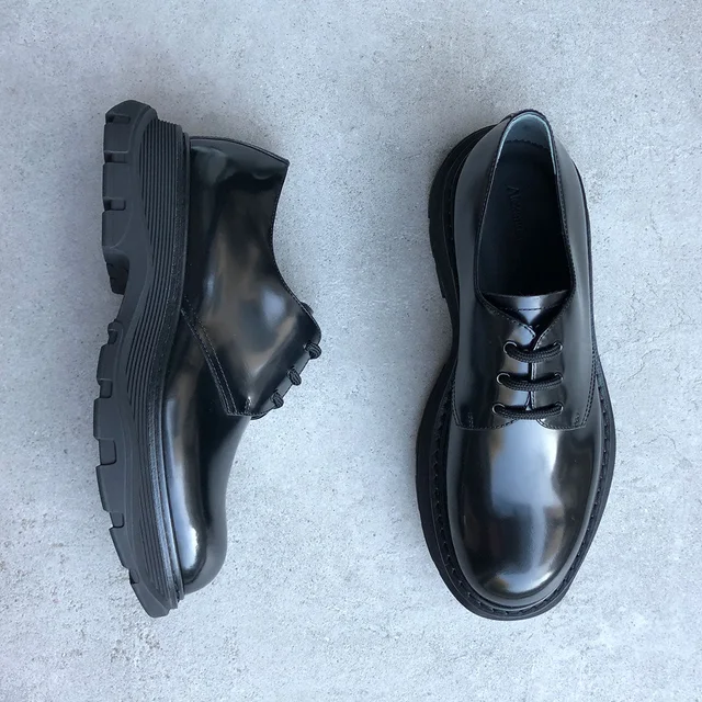 Alexander McQueen Tread Derby Polished, Black from Cultstatus, photo 1 of 1
