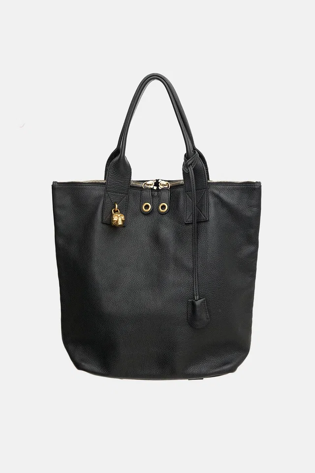 Alexander McQueen Grained Leather Skull Tote Bag in Caviar leather from VSP Consignment