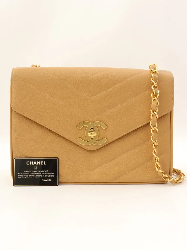 Chanel 2005-era caviar skin V-stitch CC turn-lock chain bag, beige in Beige Caviar leather from VINTAGE QOO TOKYO, photo 14 of 14