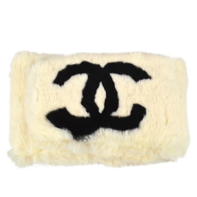 Chanel Fall 2001 Runway Fur Scarf from AMORE Vintage Tokyo
