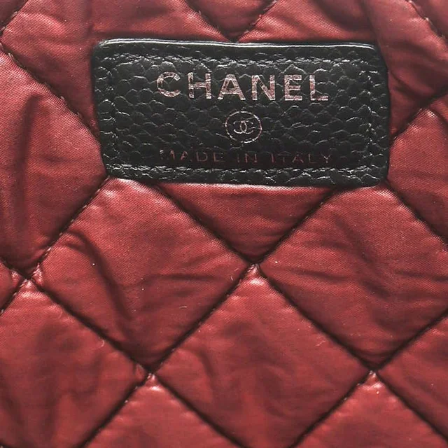 Chanel Coco Mark Laptop Case, size 15-Inch in Leather from A Retro Tale, photo 7 of 10