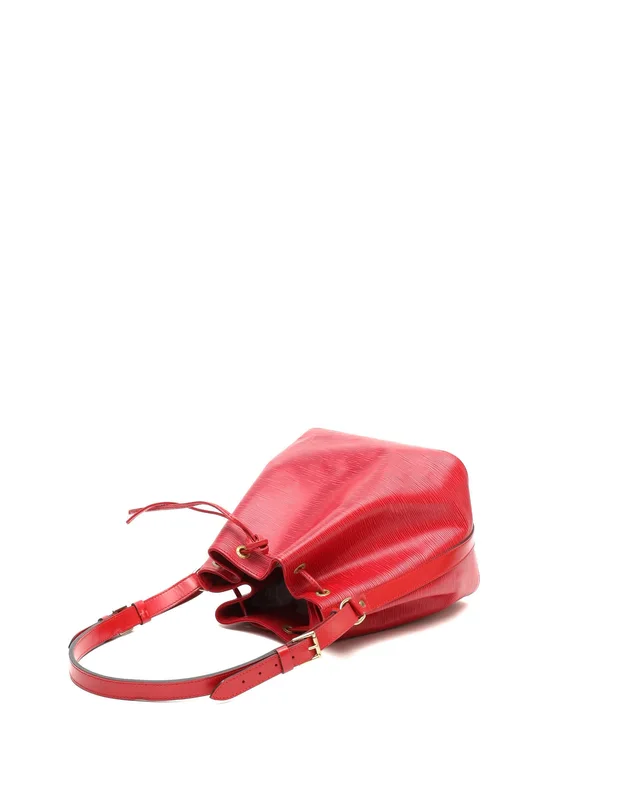 Louis Vuitton Epi Petit Noé Bag in Leather from A Retro Tale, photo 4 of 9