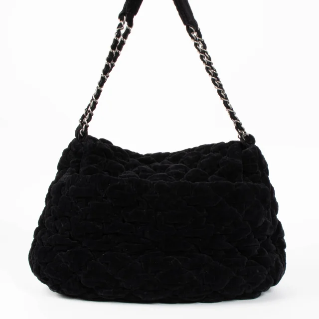 Chanel Black Moscou Bubble Quilt Bag in Black Velvet from Labellov, photo 4 of 8