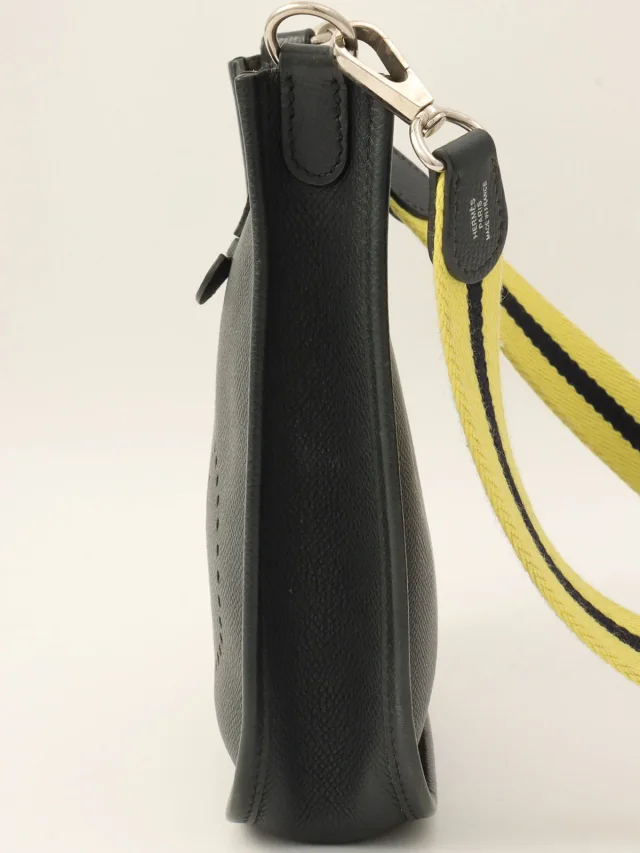Hermès 2017 made Evelyn TPM Black from VINTAGE QOO TOKYO, photo 4 of 15