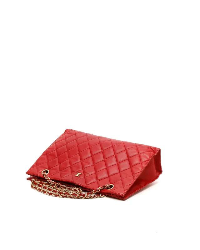 Chanel CC Chain Shoulder Bag in Leather from A Retro Tale, photo 3 of 12