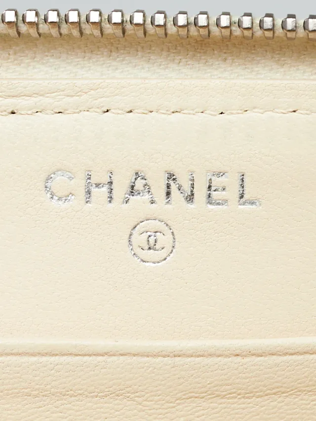 Chanel Light White/Black Lambskin Leather Zigzag Stitch L-Gusset Zip Wallet in Black Lambskin from Yoogis, photo 6 of 14
