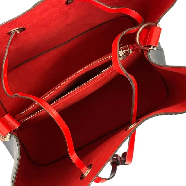 Louis Vuitton Neonoe MM Epi Shoulder Bag in Blue Leather from LuxUness, photo 6 of 19