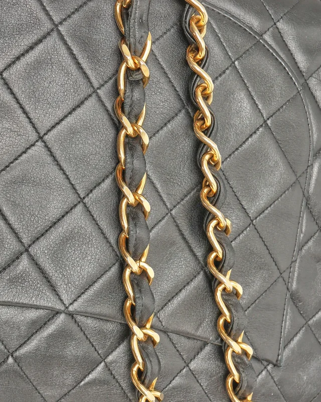 Chanel Classic Maxi Single Flap Bag in Lambskin from A Retro Tale, photo 6 of 10