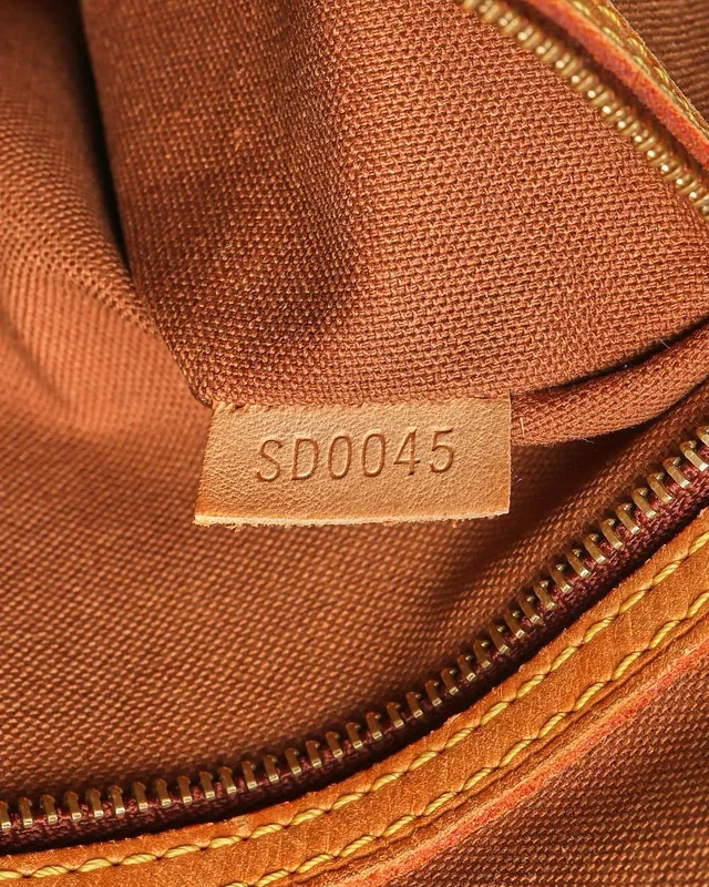 Louis Vuitton Monogram Batignolles Horizontal Tote Bag in Coated canvas from A Retro Tale, photo 14 of 16
