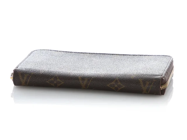 Louis Vuitton Monogram Zippy Wallet in Caviar leather from Ann's Fabulous Finds, photo 6 of 9