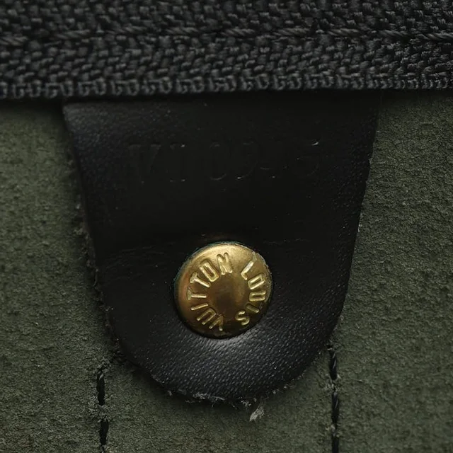 Louis Vuitton Epi Keepall 50 Weekend Bag in Leather from A Retro Tale, photo 8 of 9