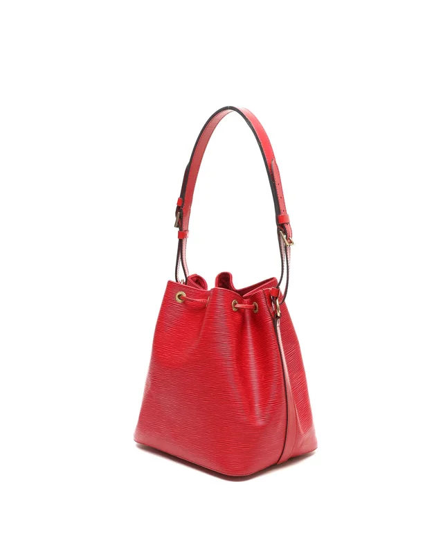 Louis Vuitton Epi Petit Noé Bag in Leather from A Retro Tale, photo 3 of 9