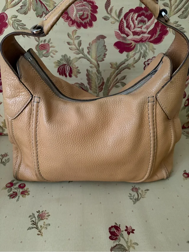 Tod's Beige Leather Shoulder Bag - Women's Everyday Hobo in brown|neutral Leather from Poshmark, photo 3 of 13