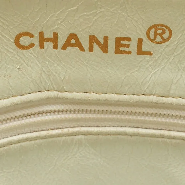 Chanel CC Caviar Tote Bag in Caviar leather from A Retro Tale, photo 8 of 11