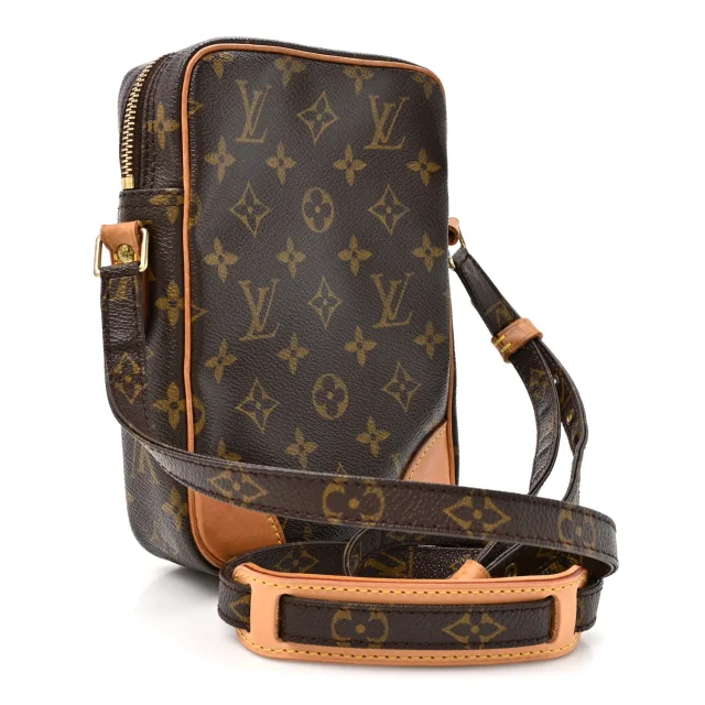 Louis Vuitton Monogram Danube 21 in Caviar leather from FASHIONPHILE, photo 3 of 13