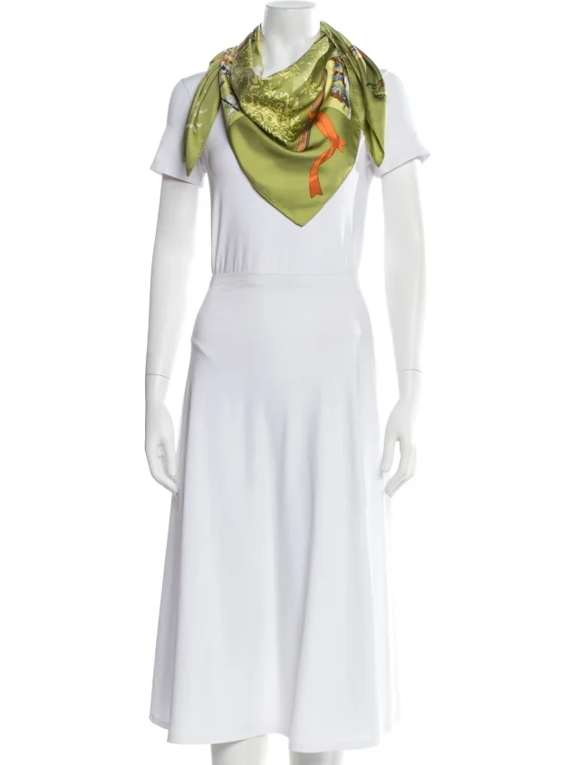 Hermès Neige d'Antan Silk Scarf in green Silk from The RealReal, photo 3 of 3