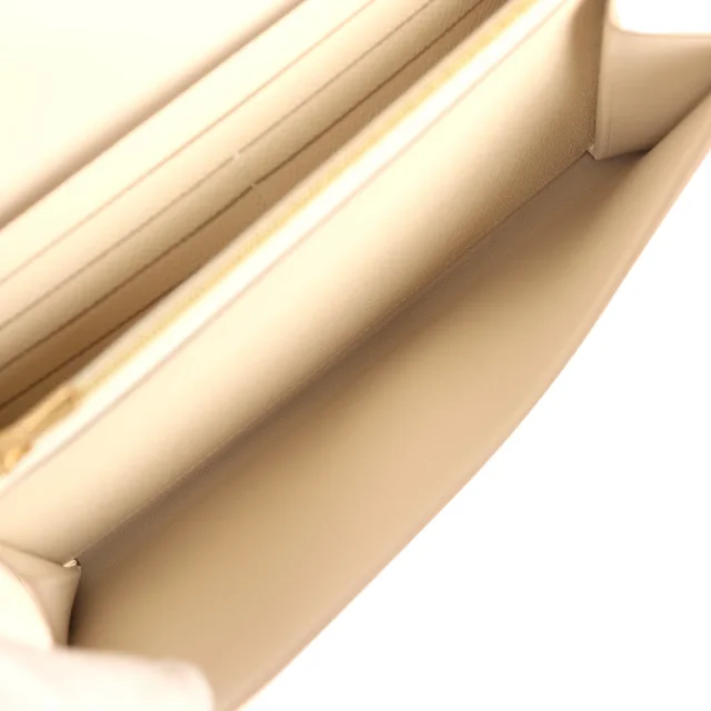 Hermès Constance Wallet To Go Craie Epsom Gold Hardware in White Epsom leather from Madison Avenue Couture, photo 10 of 10