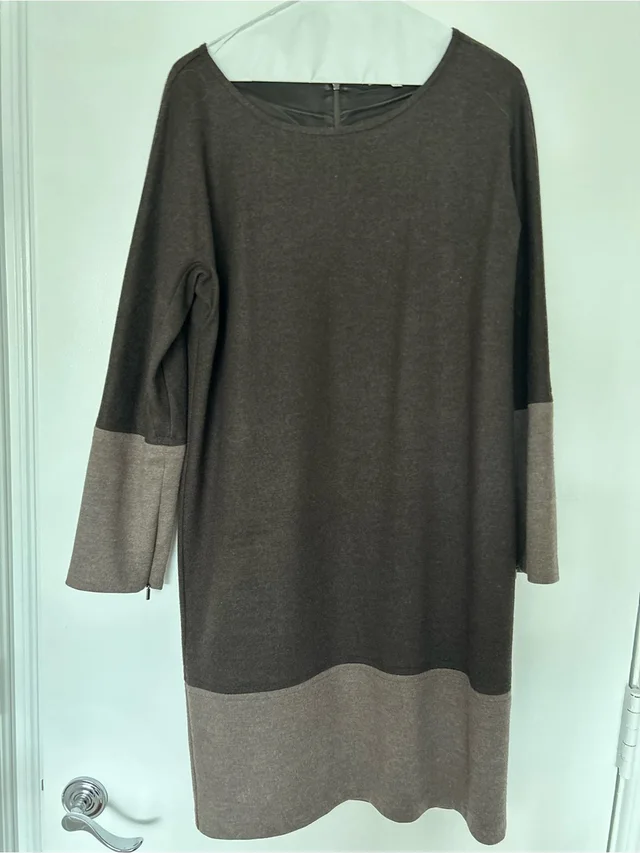 Max Mara Two-Tone Brown Long Sleeve Knee Dress in red|brown from Poshmark