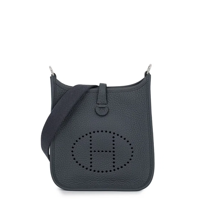 Hermès Evelyne Long Grimist Taurillon Clemence Size TPM in Clemence leather from GALLERY RARE