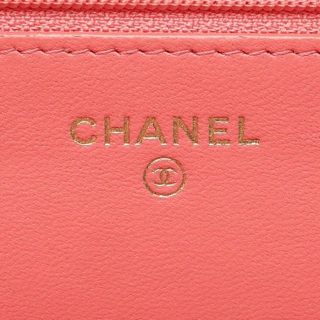 Chanel Classic Wallet On Chain Bag in Leather from A Retro Tale, photo 8 of 9