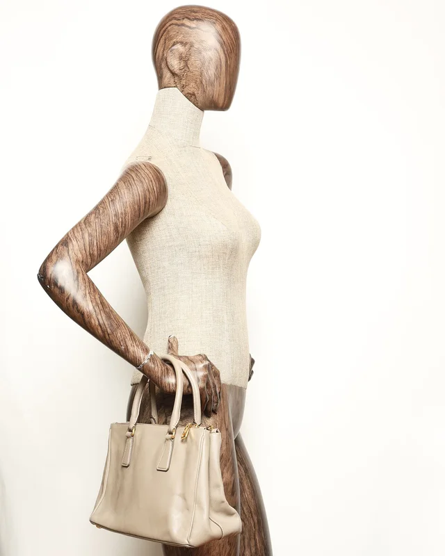 Prada Small Saffiano Lux Double-Zip Galleria Tote Bag in Saffiano leather from A Retro Tale, photo 11 of 11