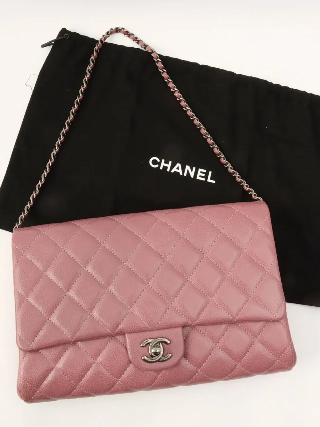 Chanel Caviar Skin CC Turnlock Chain Shoulder Bag, Black, manufactured around 2015 in Black Caviar leather from VINTAGE QOO TOKYO, photo 11 of 11