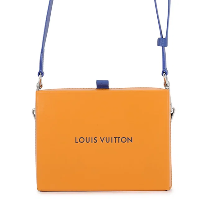 Louis Vuitton Shopper・Clutch SaffronM13984 Leather in Leather from GALLERY RARE