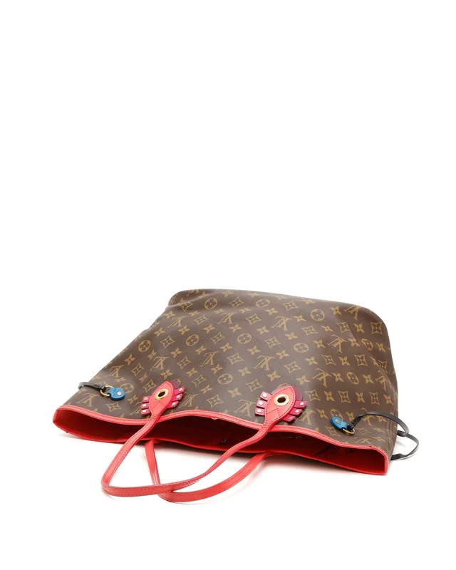Louis Vuitton Monogram Neverfull Totem MM Tote Bag in Coated canvas from A Retro Tale, photo 4 of 9