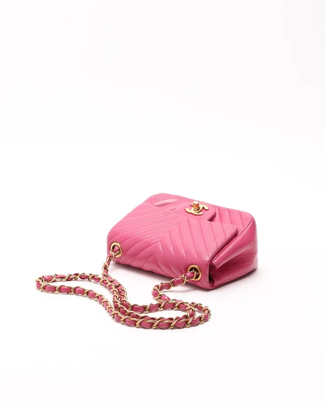 Chanel Chevron Mini Square Flap Bag in Leather from A Retro Tale, photo 5 of 10
