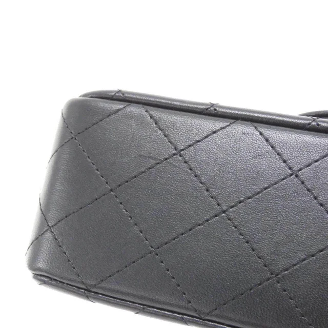 Chanel Shoulder Bag in Black Lambskin from LuxUness, photo 3 of 19