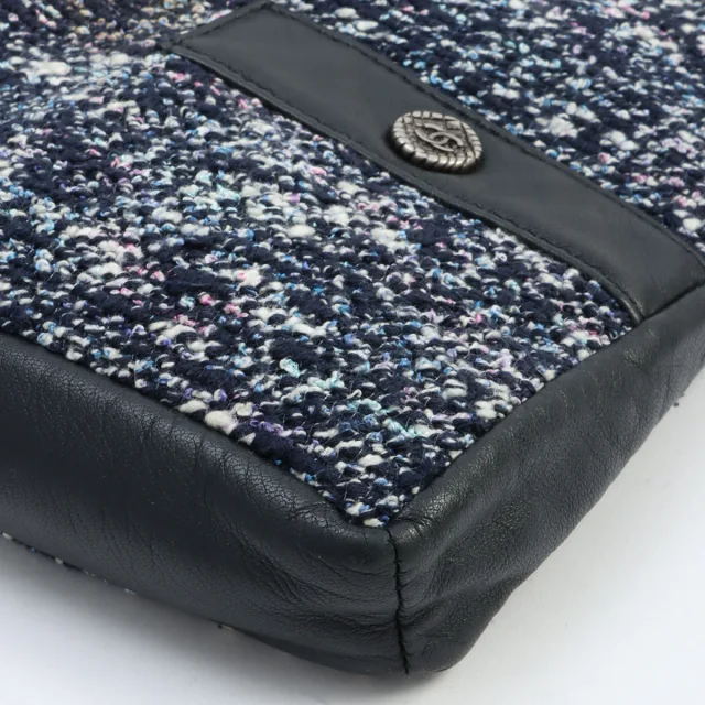 Circa 2015 Chanel Jacket Motif Girl Shoulder Bag in Navy/Black/Multi in Black Tweed from VINTAGE QOO TOKYO, photo 9 of 12