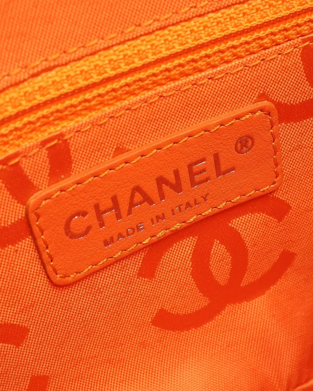 Chanel Cambon Shoulder Bag in Patent leather from A Retro Tale, photo 7 of 11